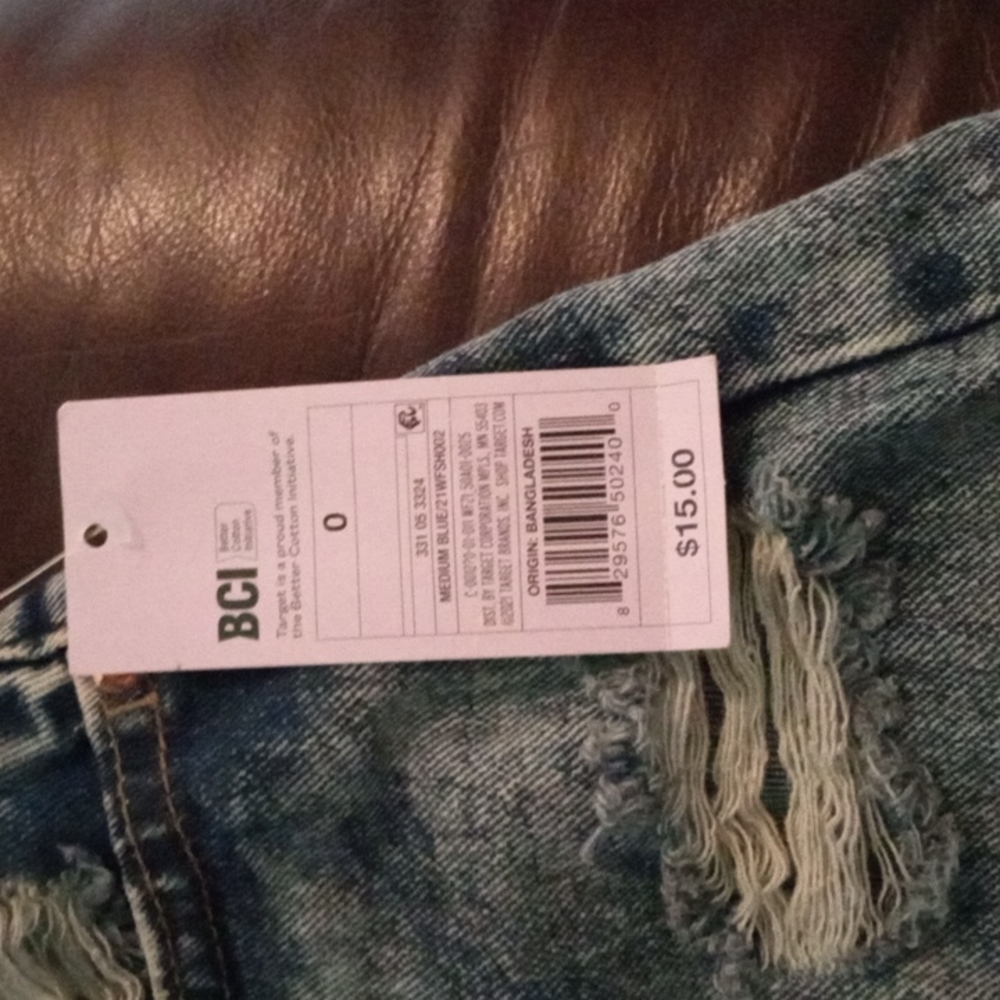 Woman's Jean Shorts Size 0 - Picture 3 of 3